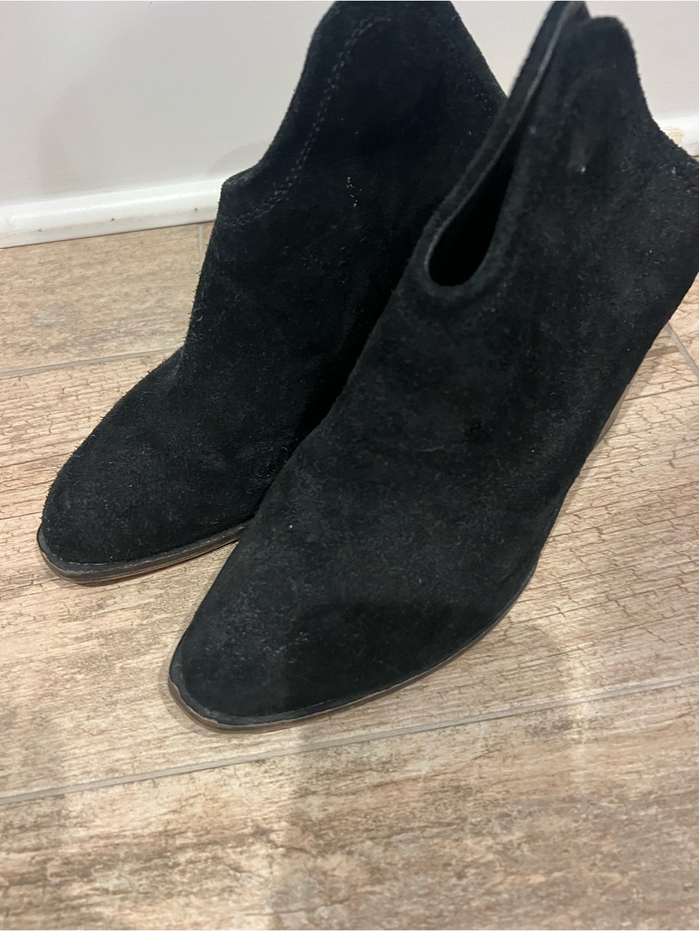 Chinese Laundry Black Suede Chelsea Ankle Boots